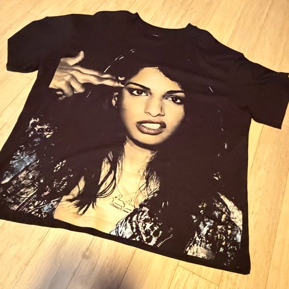 M.I.A Paper plane Supreme like Black Graphic Short Sleeve Tee - Picture 3 of 8